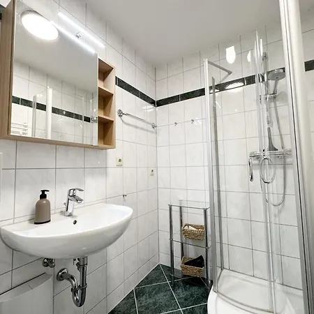 Clothilde Mit Balkon شقة