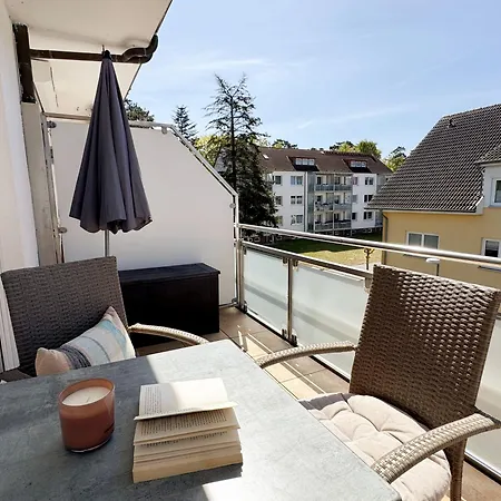 Clothilde Mit Balkon بابي