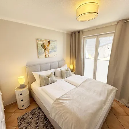 Clothilde Mit Balkon شقة بابي